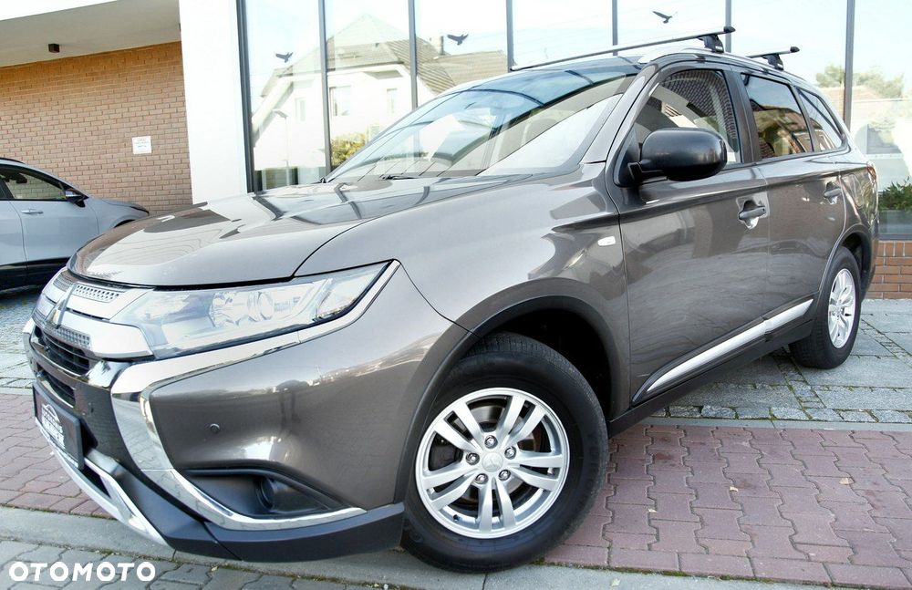 Mitsubishi Outlander - 26