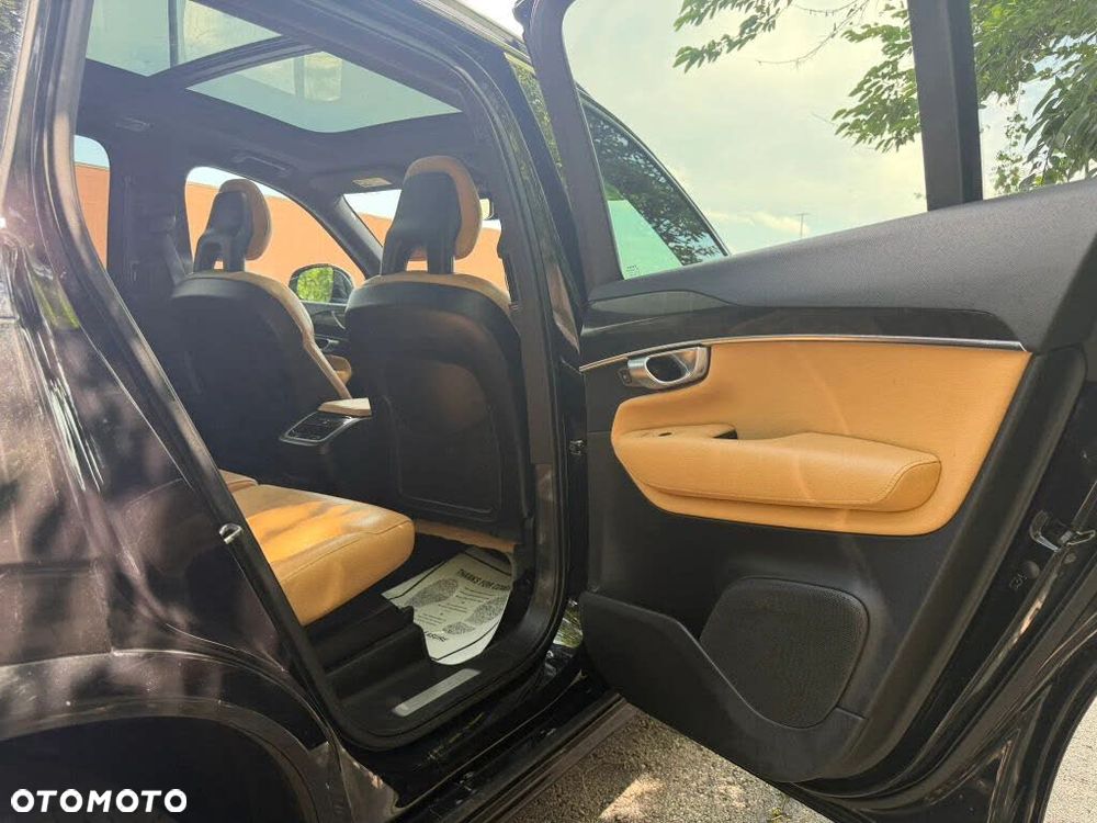 Volvo XC 90 - 17