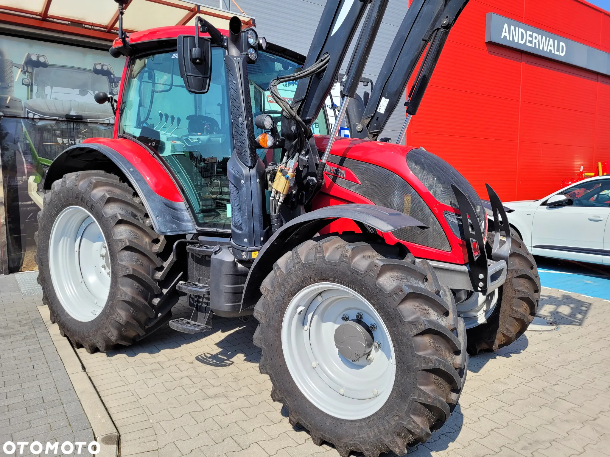 Valtra N114 - 4