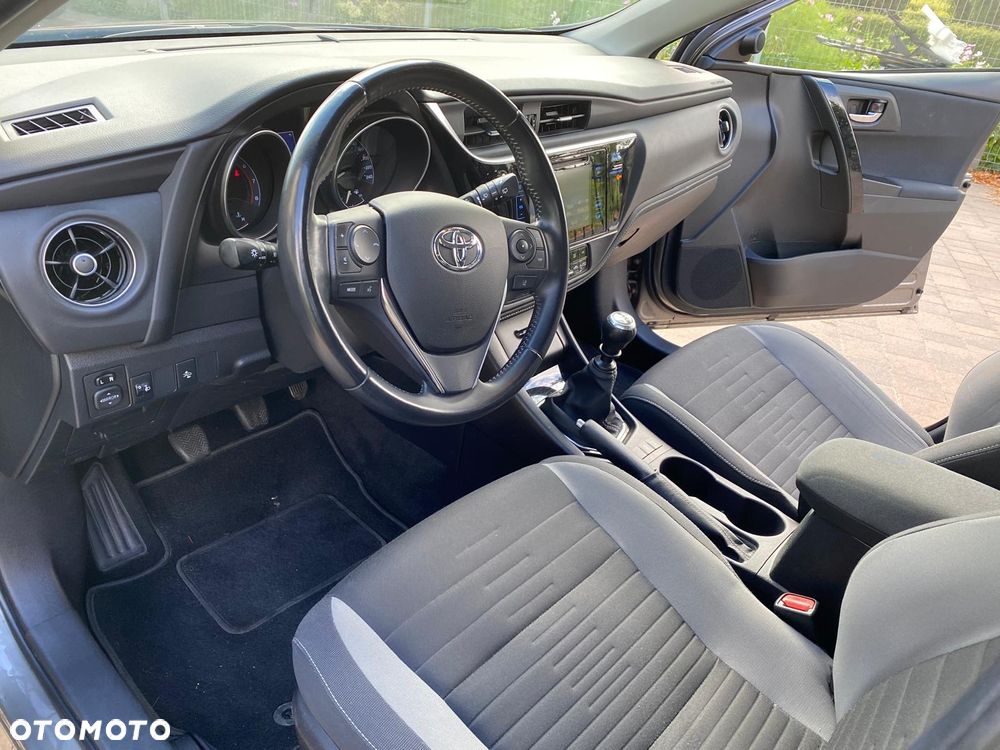 Toyota Auris 1.2 T Premium - 10