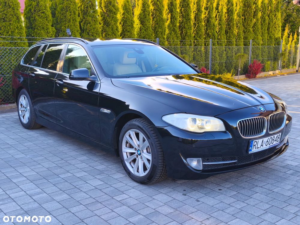BMW Seria 5 520d Luxury Line - 13