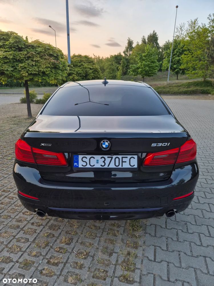 BMW Seria 5 530i xDrive GPF Sport Line sport - 9