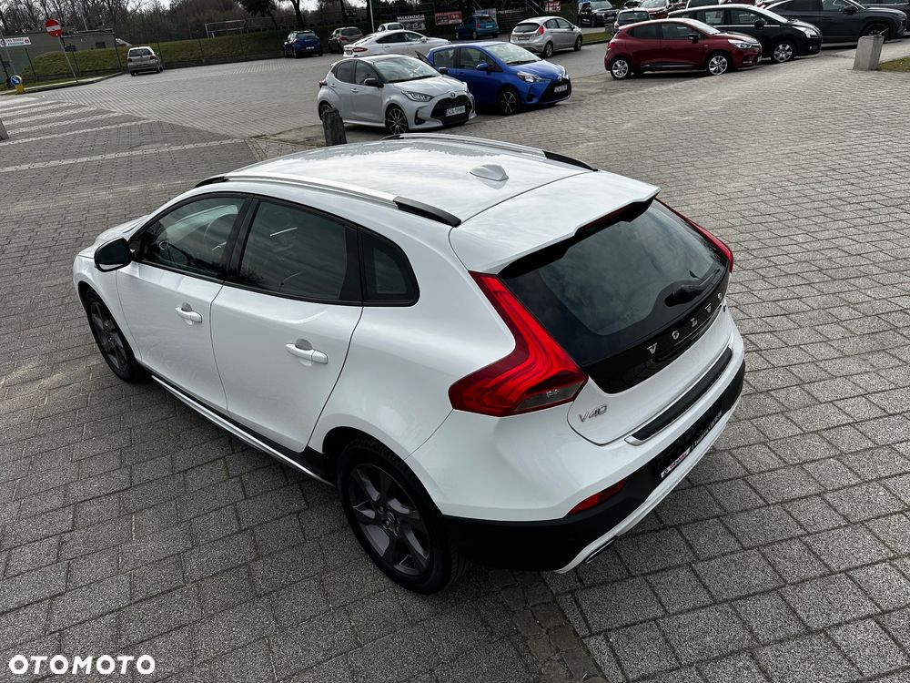 Volvo V40 - 23
