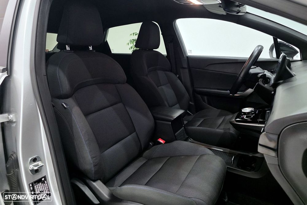 MG MG4 64 kWh Comfort - 12