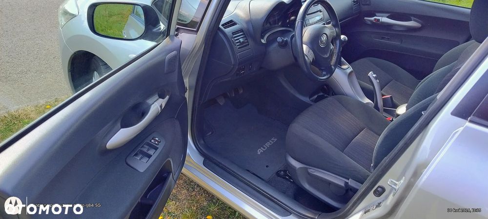 Toyota Auris 1.6 VVT-i Sol - 18