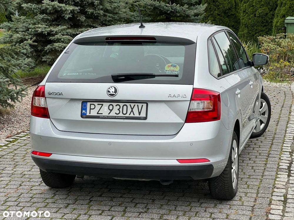 Skoda RAPID 1.4 TDI DPF Style DSG - 8