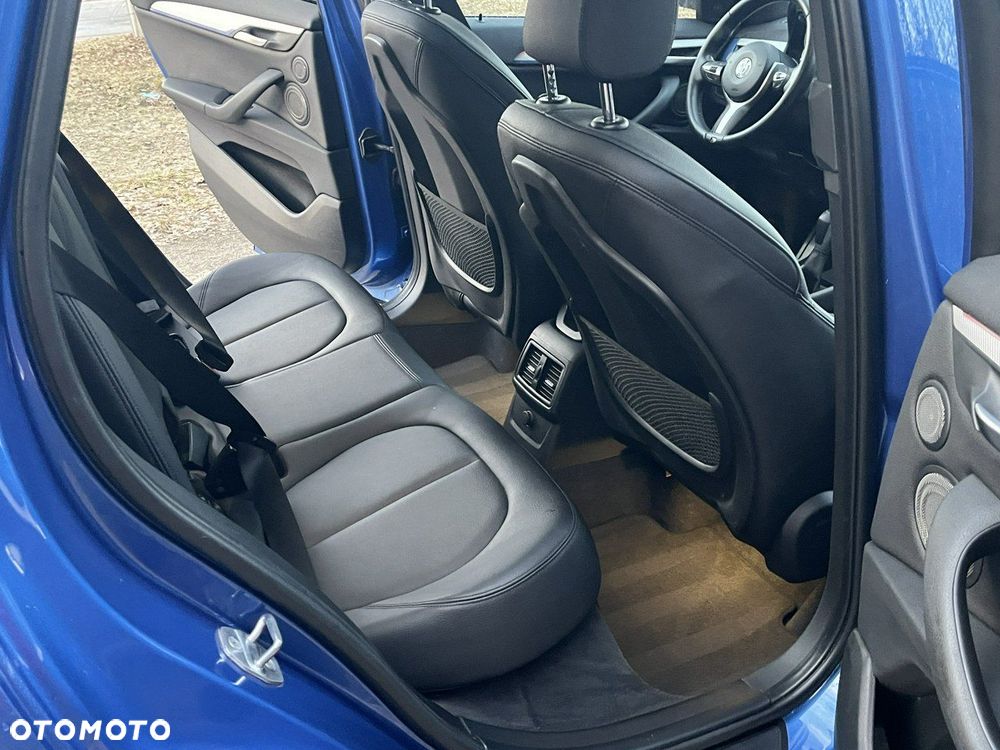 BMW X1 - 16