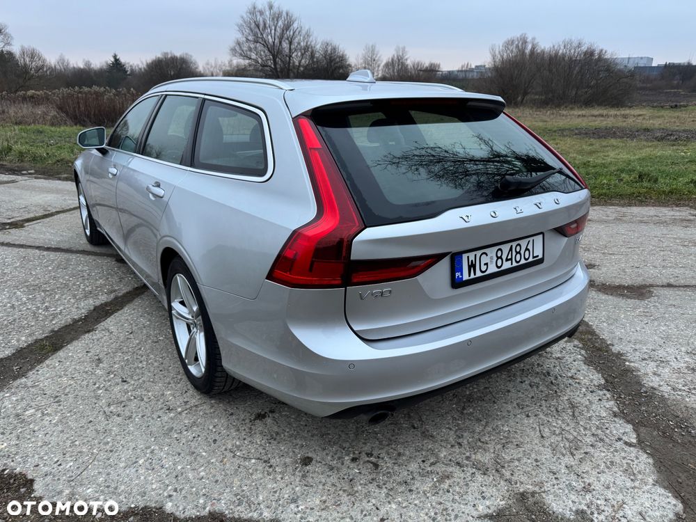 Volvo V90 D4 Momentum - 11