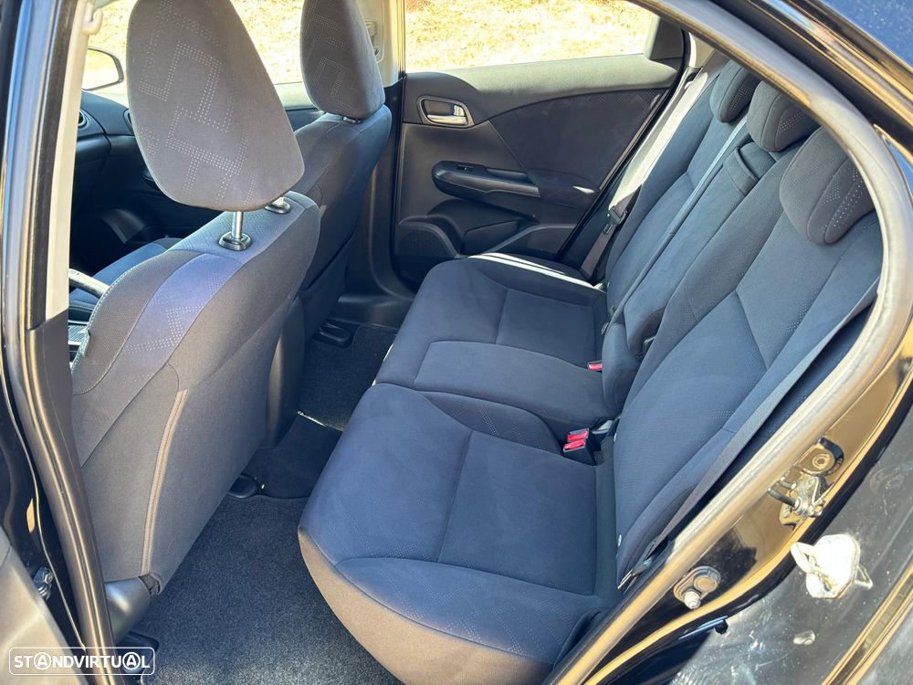 Honda Civic 1.6 i-DTEC Sport - 10