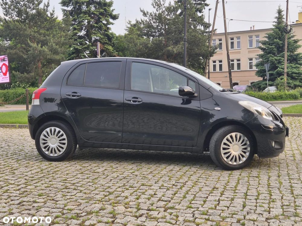 Toyota Yaris 1.33 VVT-i Cool - 3