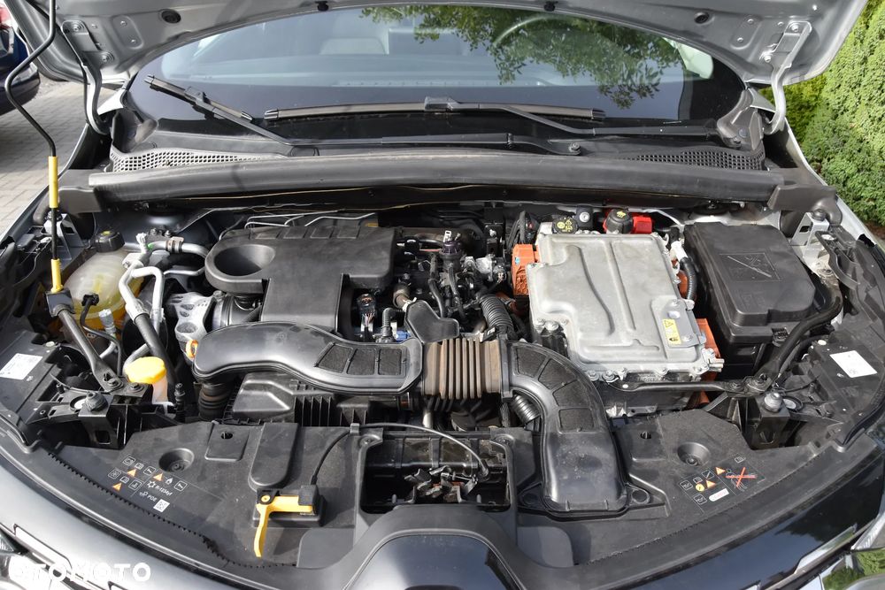 Renault Captur E-TECH 160 BUSINESS EDITION - 22