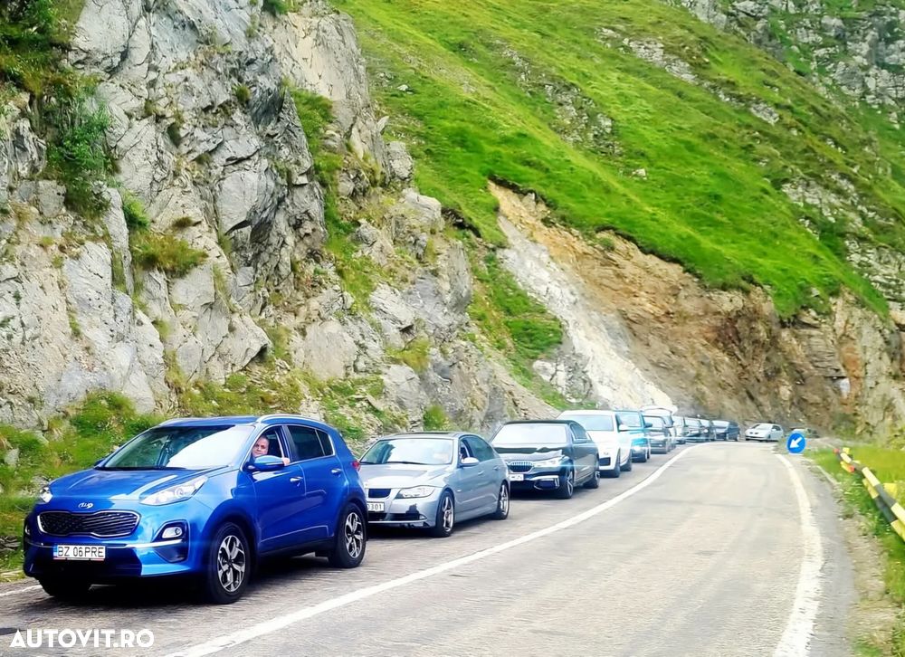 Kia Sportage 1.6 T-GDI 6MT 4x2 Plus - 3