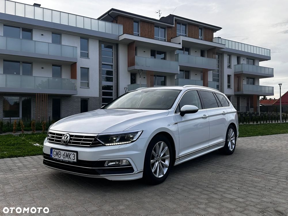 Volkswagen Passat Variant 2.0 TDI SCR 4Motion DSG Highline - 22