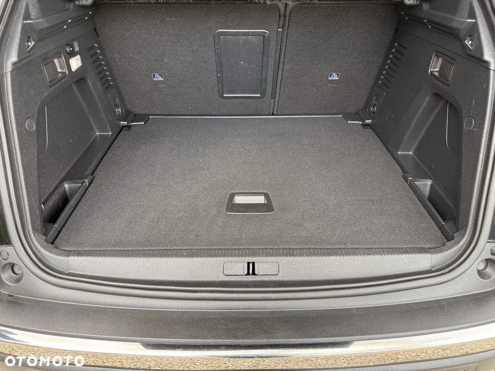 Peugeot 3008 1.5 BlueHDi GT S&S - 23