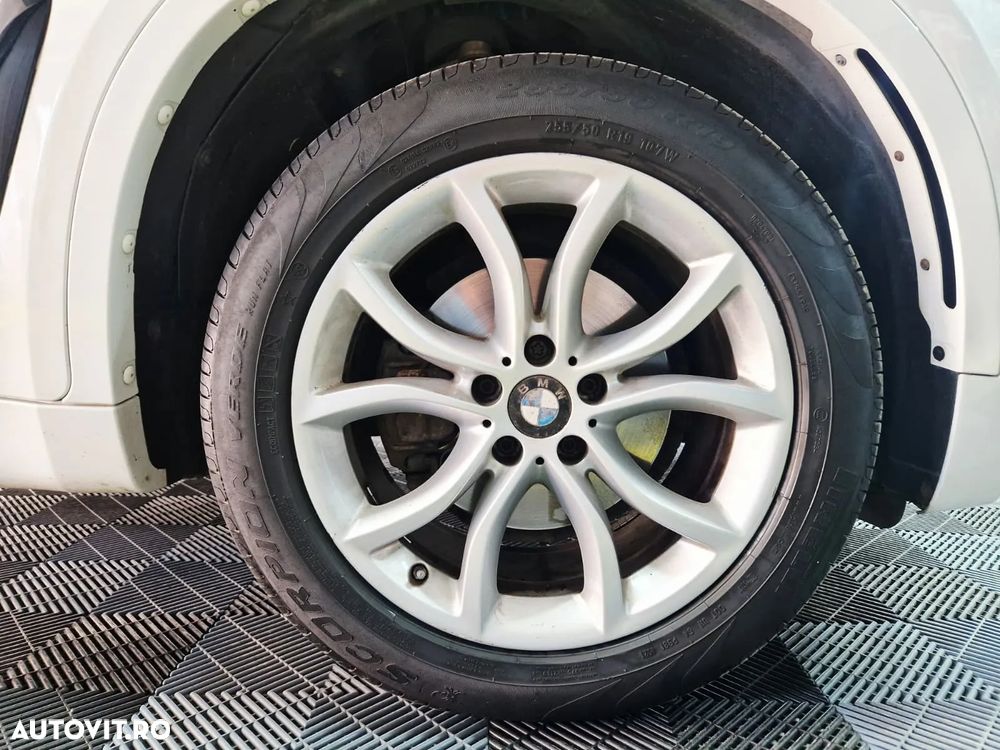 BMW X6 xDrive30d - 33