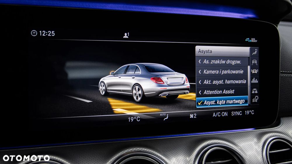 Mercedes-Benz Klasa E 220 d 4-Matic AMG - 36
