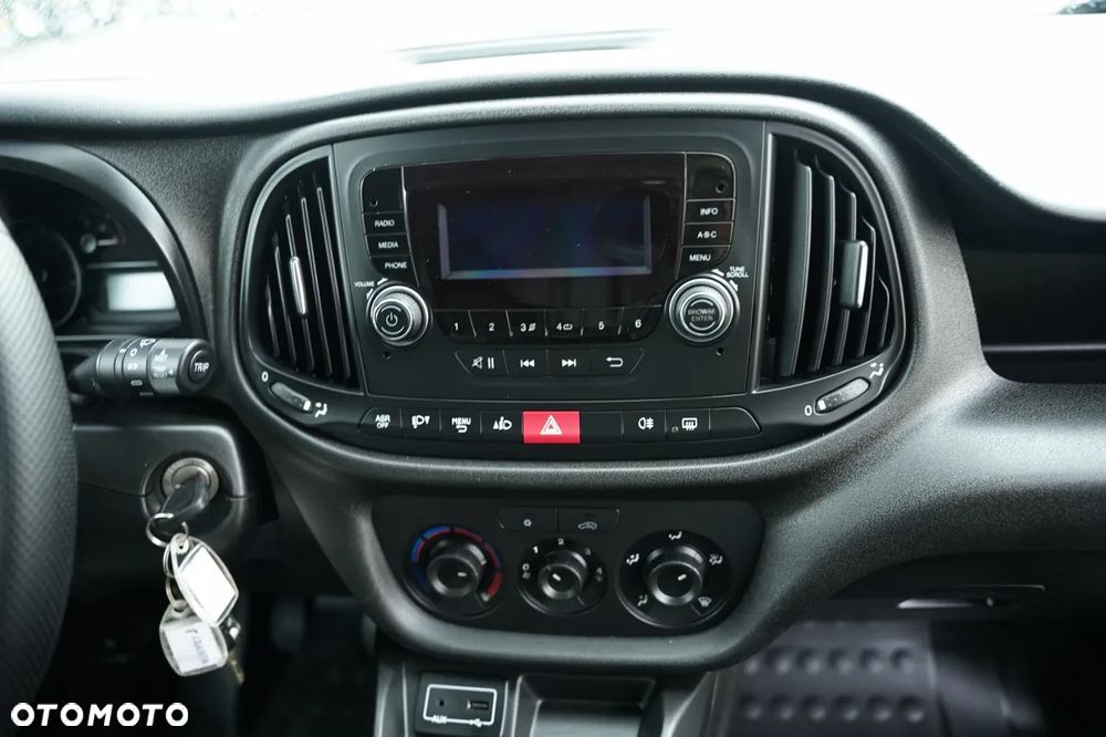 Fiat DOBLO / CHŁODNIA / THERMO KING B- 100 / DOPPLESTOCK / SPROWADZONY / - 30