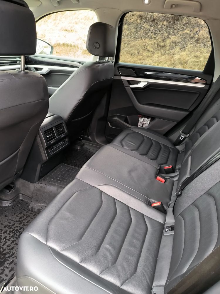 Volkswagen Touareg - 6