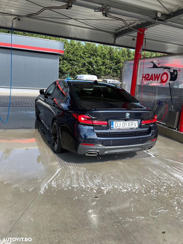 BMW Seria 5 520d xDrive AT MHEV - 9