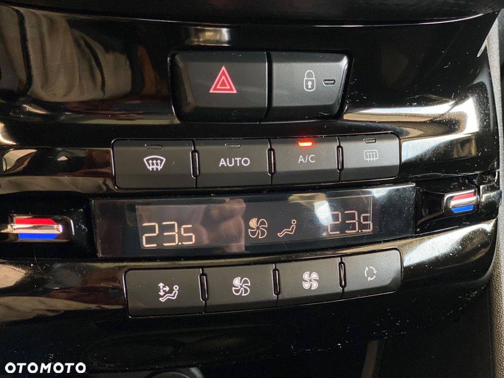 Peugeot 2008 1.6 BlueHDi Crossway S&S - 27