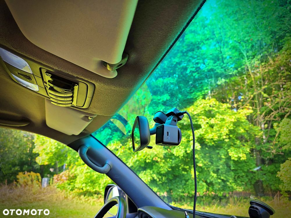 Toyota Land Cruiser - 22