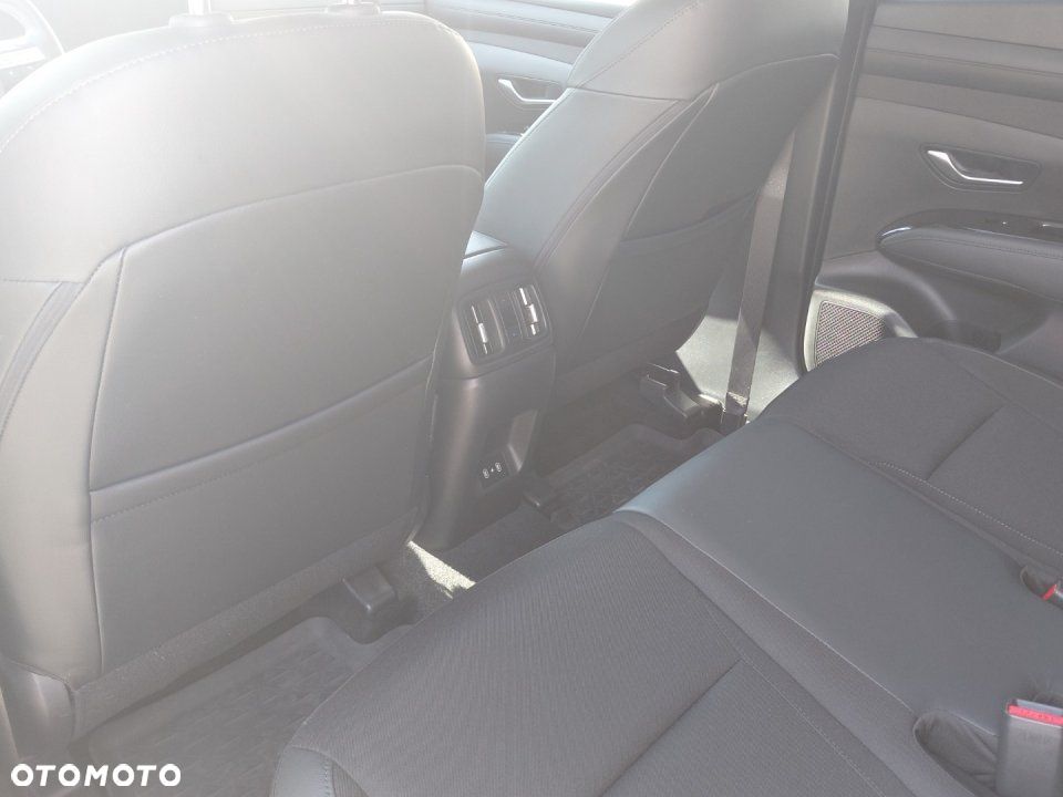 Hyundai Tucson - 16