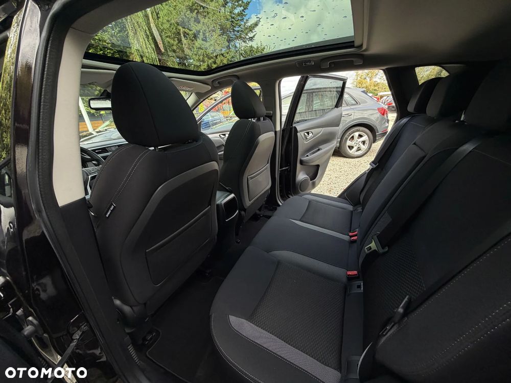 Nissan Qashqai 1.3 DIG-T N-Connecta DCT - 20
