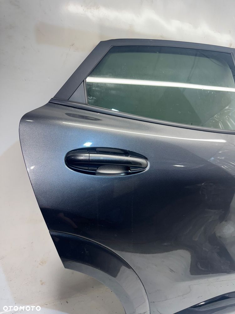 PRAWE TYLNE DRZWI FORD PUMA - 2