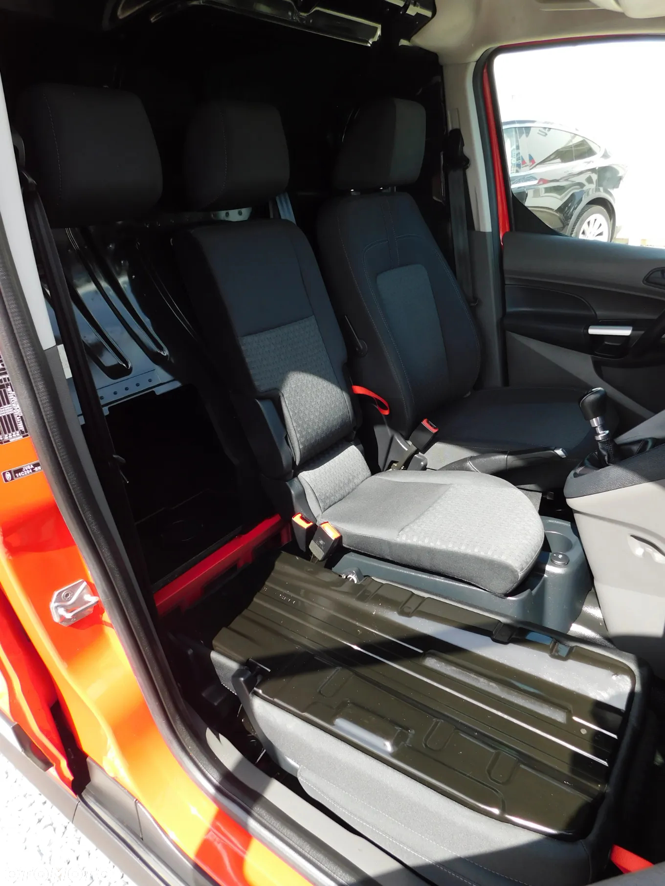 Ford Connect - 6
