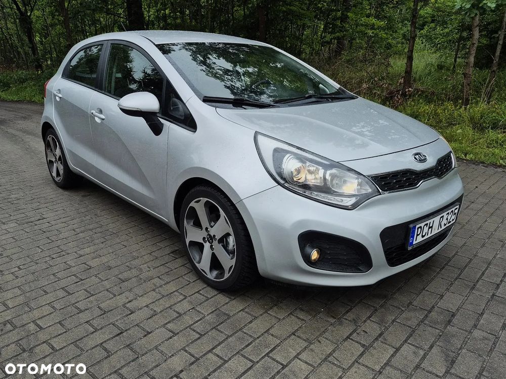 Kia Rio 1.4 crdi XL - 3