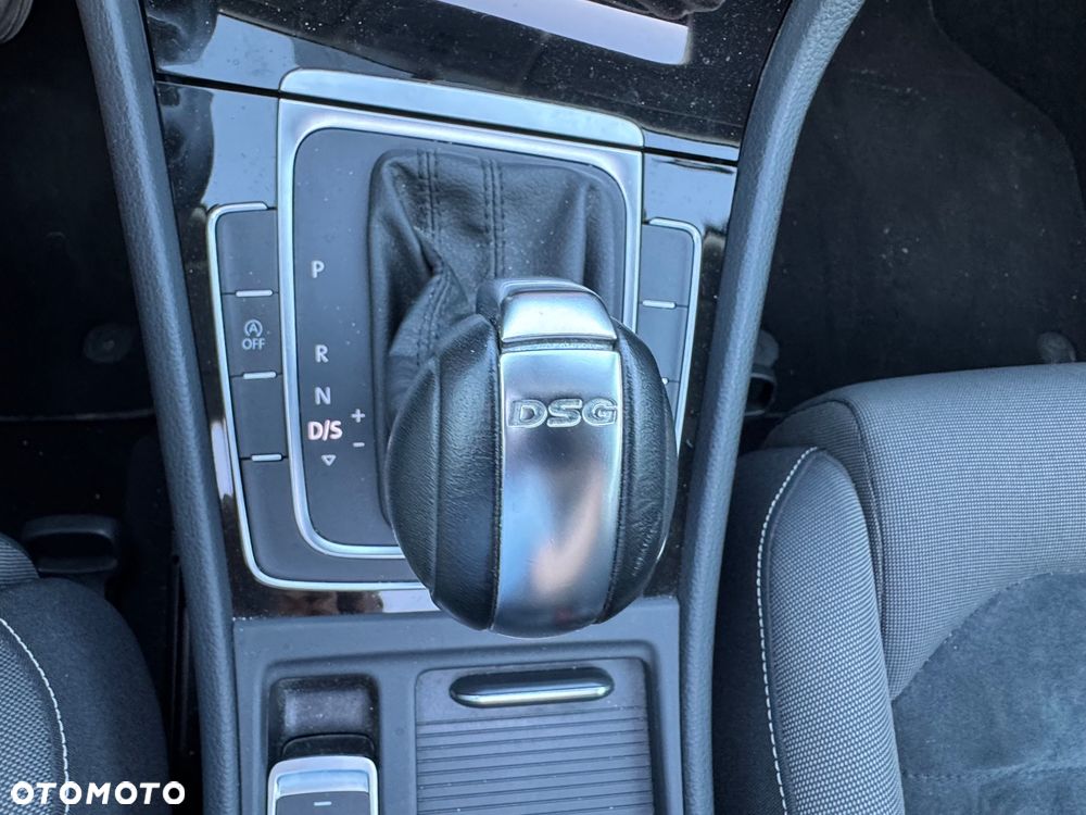 Volkswagen Golf 1.4 TSI ACT BlueMotion Technology DSG Highline - 18
