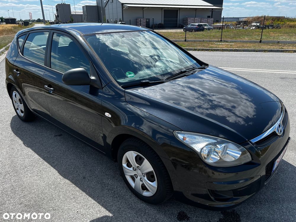 Hyundai i30 1.4 Classic + - 11