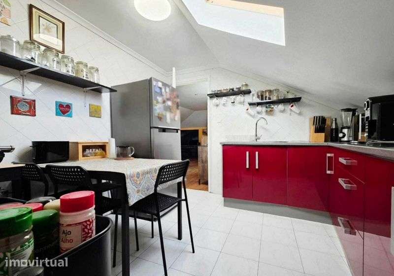 T1 com Vista Rio em Alfama | Junto às Portas do Sol e Castelo - Grande imagem: 3/12