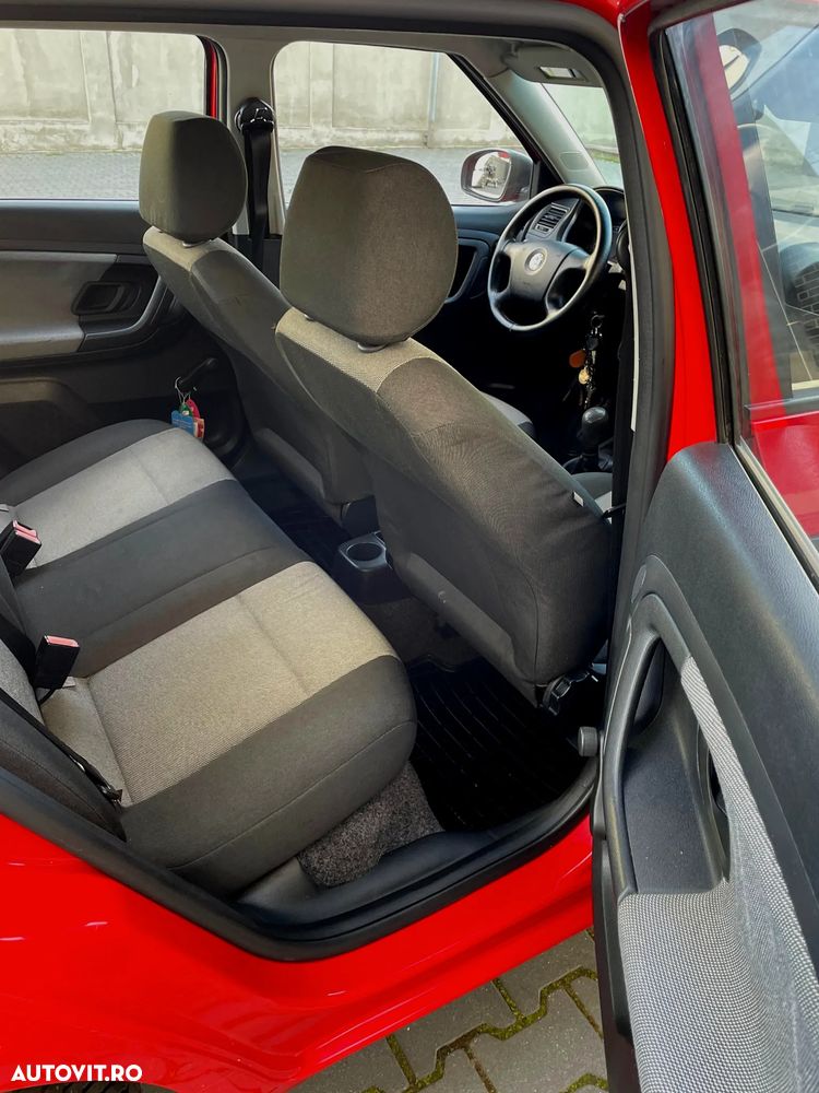 Skoda Fabia - 10