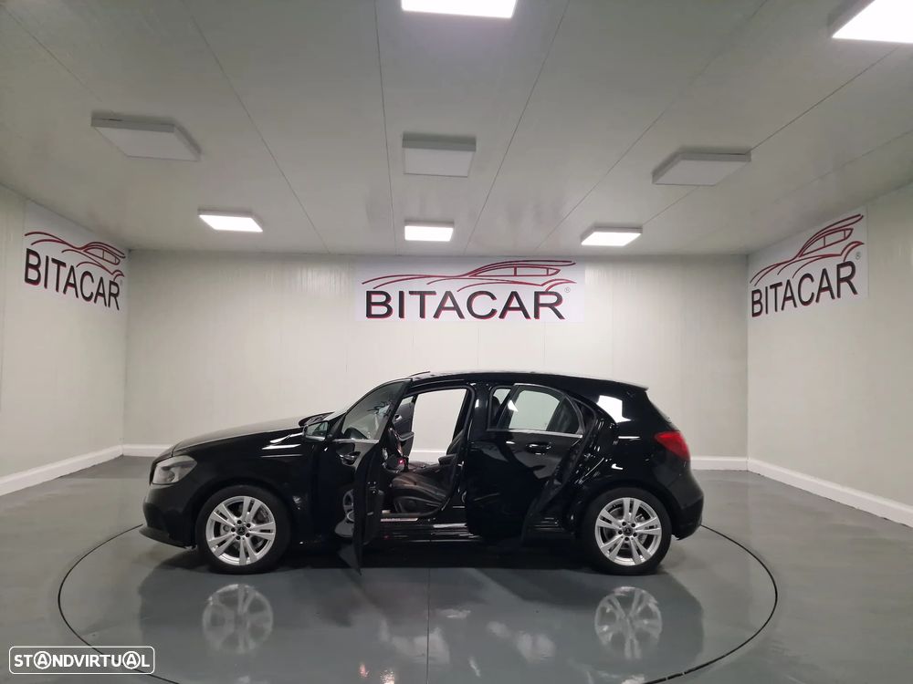 Mercedes-Benz A 180 d Urban - 25