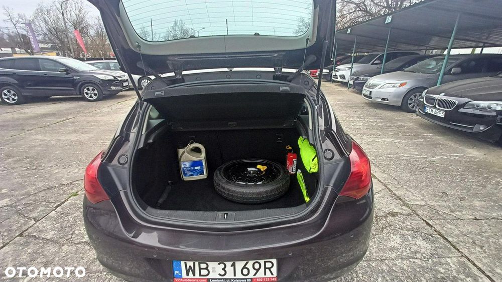 Opel Astra 1.4 T Executive - 20