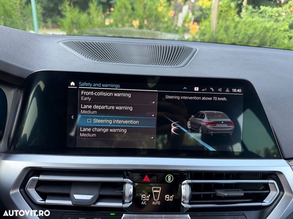 BMW Seria 3 330e Aut. Advantage - 27
