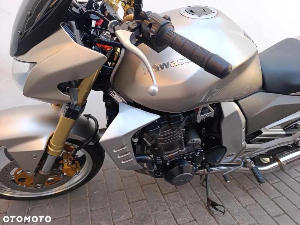 Kawasaki Z - 12
