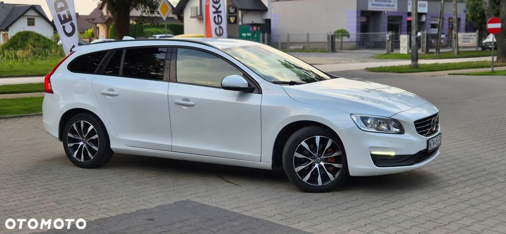 Volvo V60 D3 Momentum Core - 32