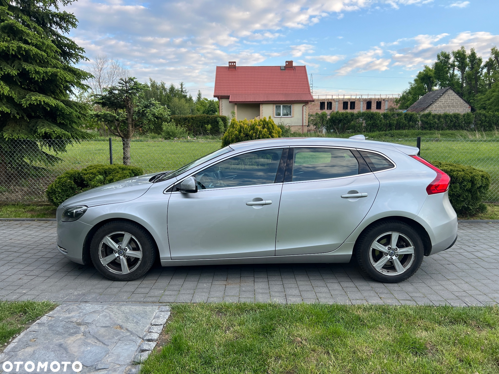 Volvo V40 D2 Momentum - 4