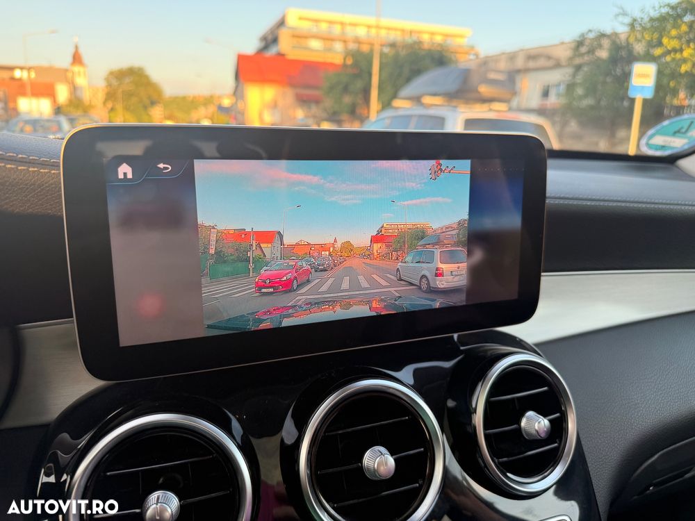 Mercedes-Benz GLC 220 d 4MATIC - 23