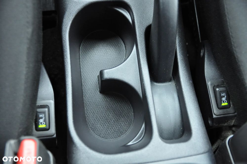 Mitsubishi ASX 1.6 2WD SUV-Star+ - 15