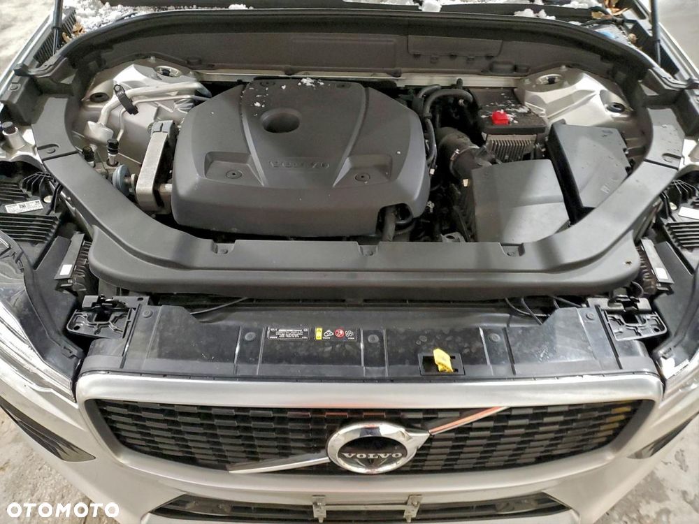 Volvo XC 60 T5 AWD R-Design - 12