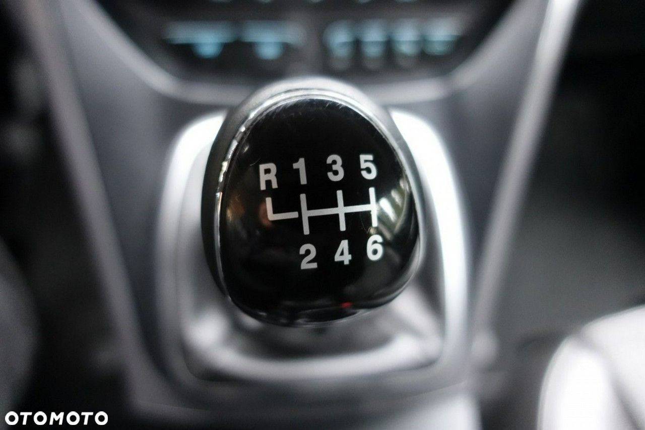 Ford Kuga - 26