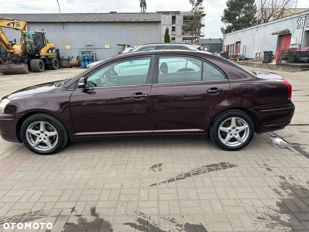 Toyota Avensis 2.0 D-4D Sol Premium - 5