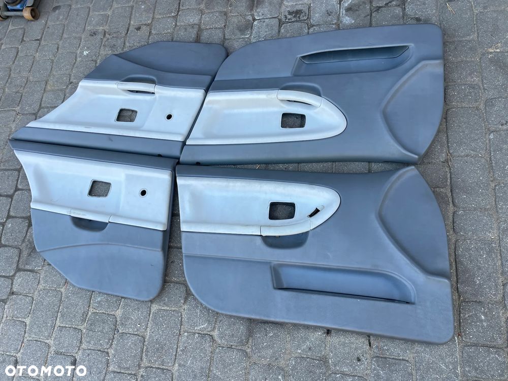 Boczki bmw e36 sedan skóra biała - 1