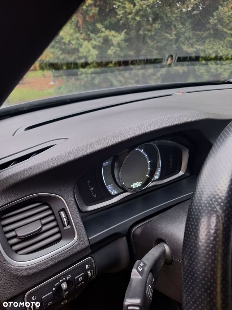 Volvo V60 - 10