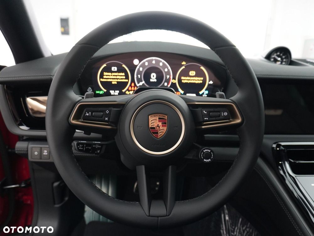 Porsche Panamera 4 - 25