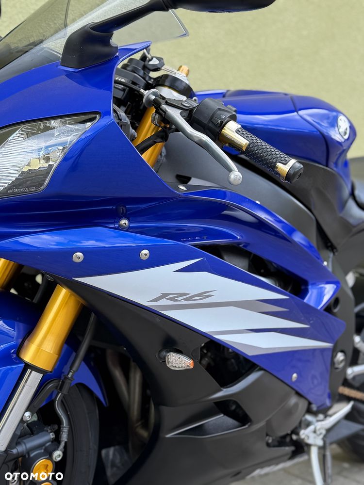Yamaha R6 - 32