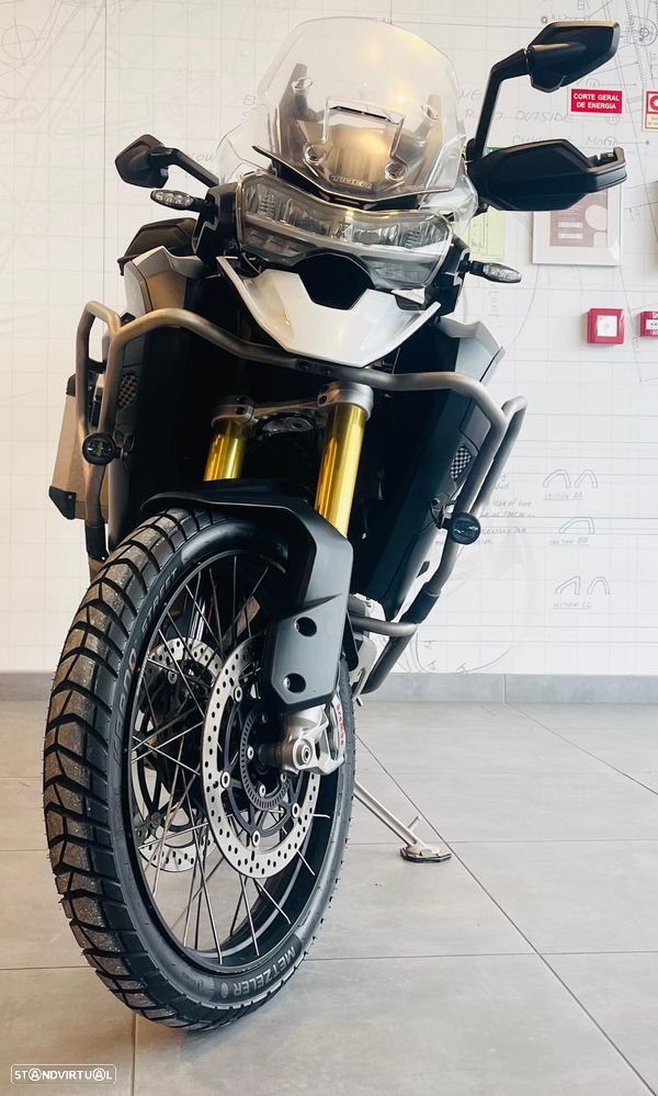 Triumph Tiger 1200 Rally Explorer - 10